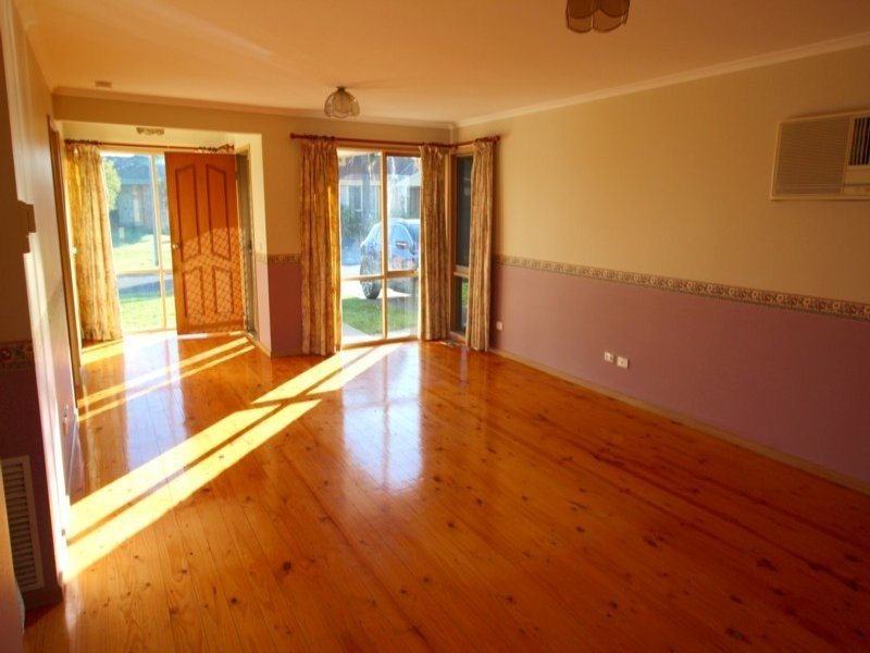 Gallery: 4 Craigton Court