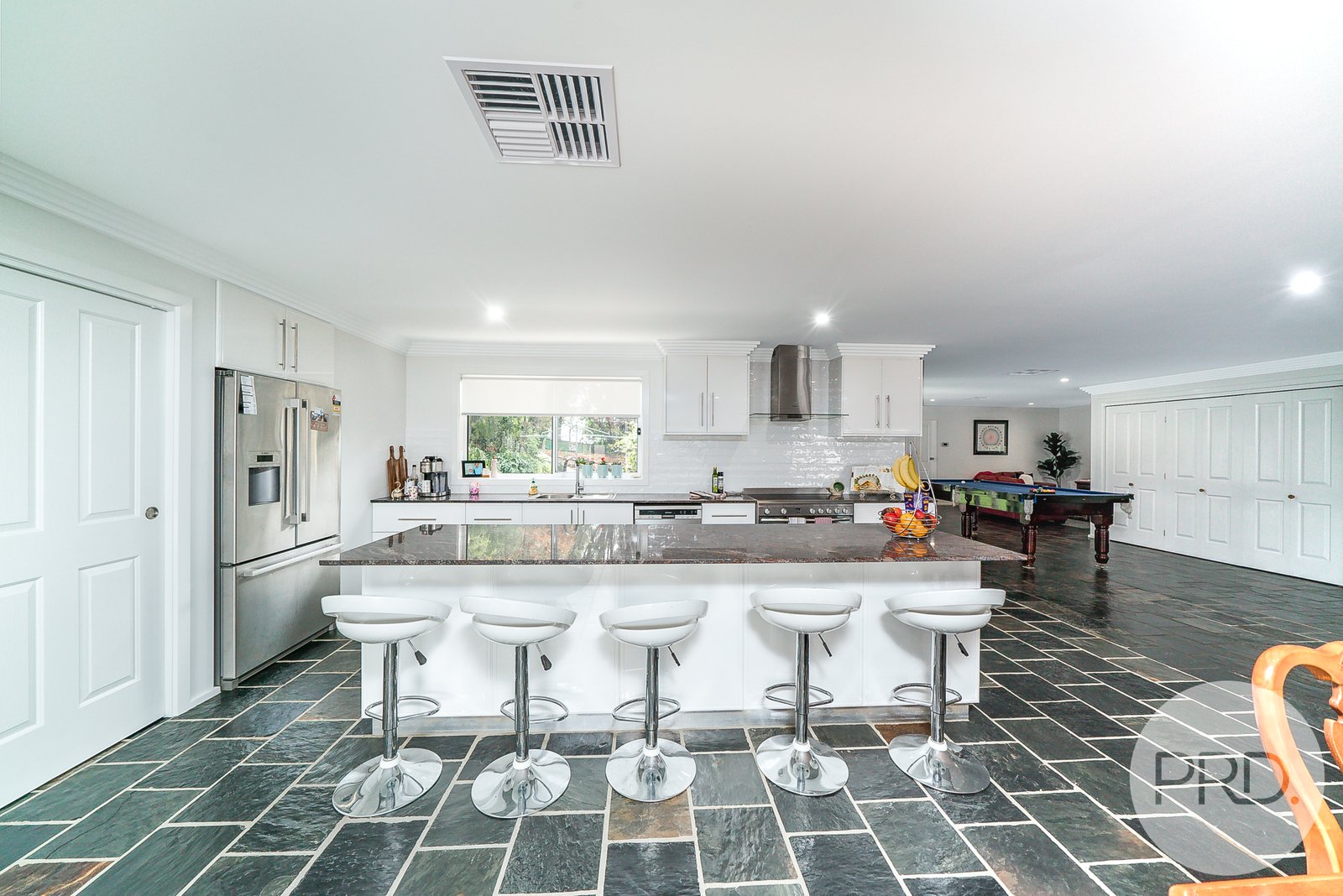 4 Crest Avenue SAN ISIDORE 11