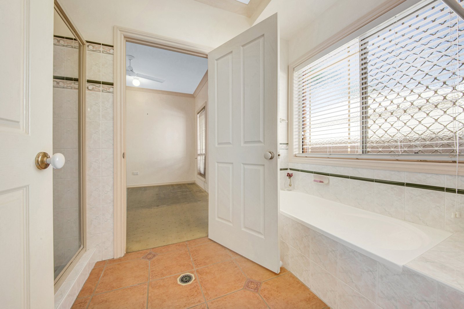 4 CRESWELL Court TANNUM SANDS 8