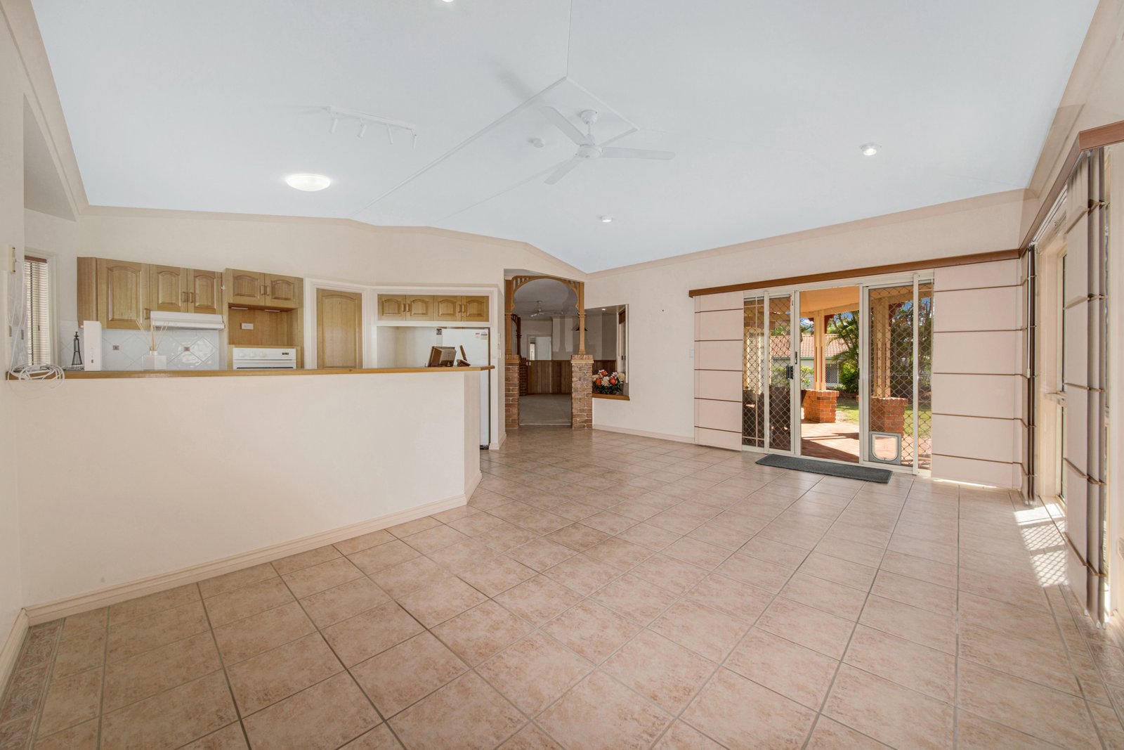 4 CRESWELL Court TANNUM SANDS 15