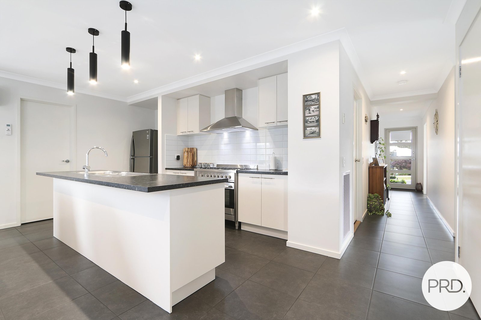 4 Cromwell Road LENEVA 5