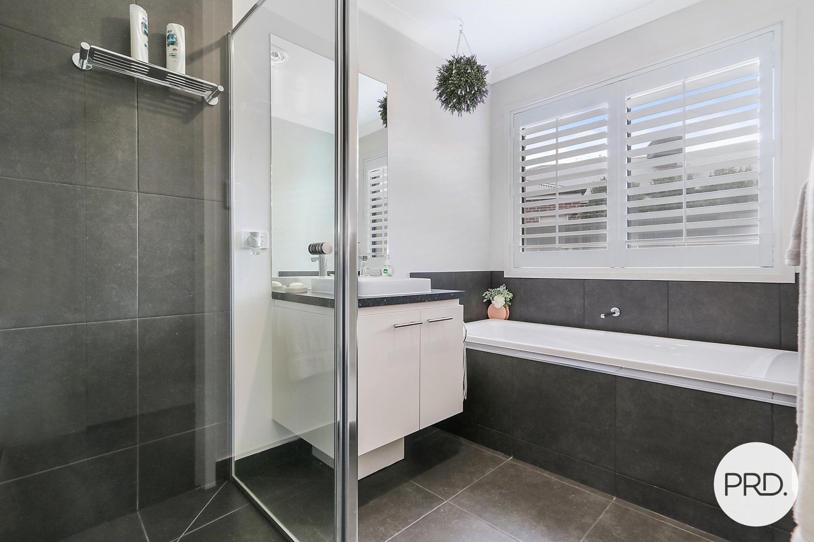 4 Cromwell Road LENEVA 14