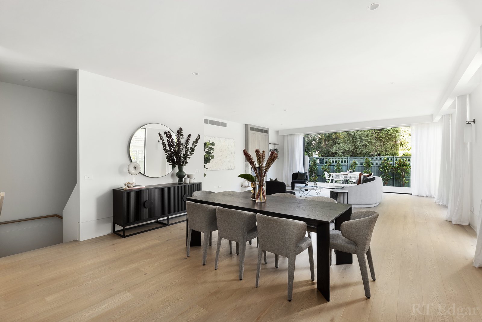 Real Estate and Property in 4 Cummins Grove, Malvern, VIC