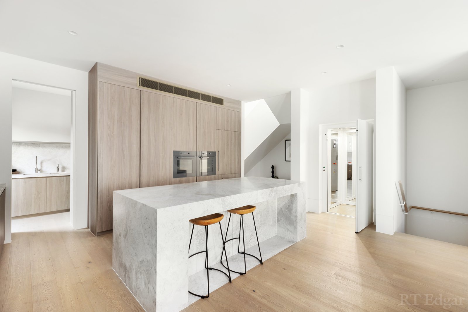 Real Estate and Property in 4 Cummins Grove, Malvern, VIC