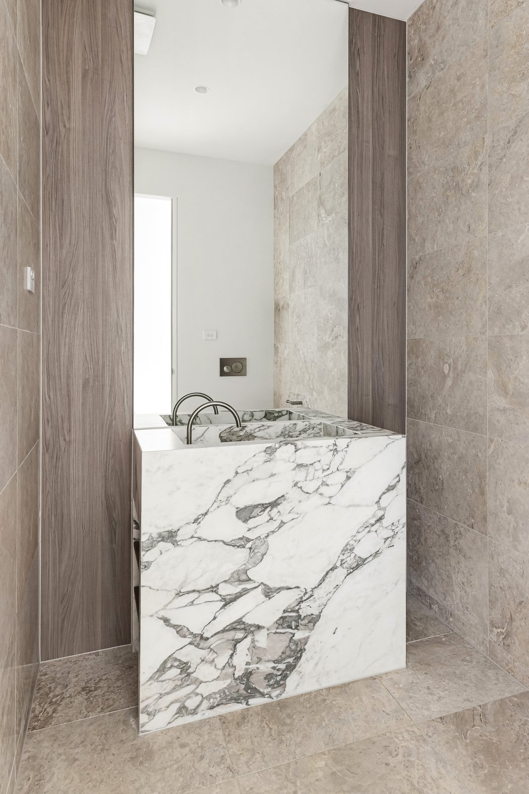 Real Estate and Property in 4 Cummins Grove, Malvern, VIC