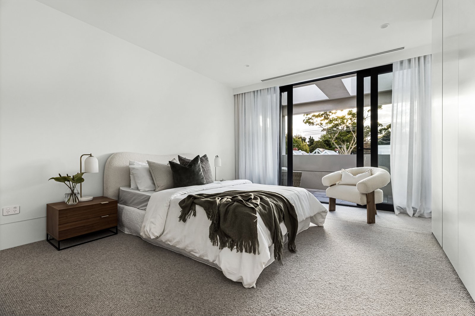 Real Estate and Property in 4 Cummins Grove, Malvern, VIC