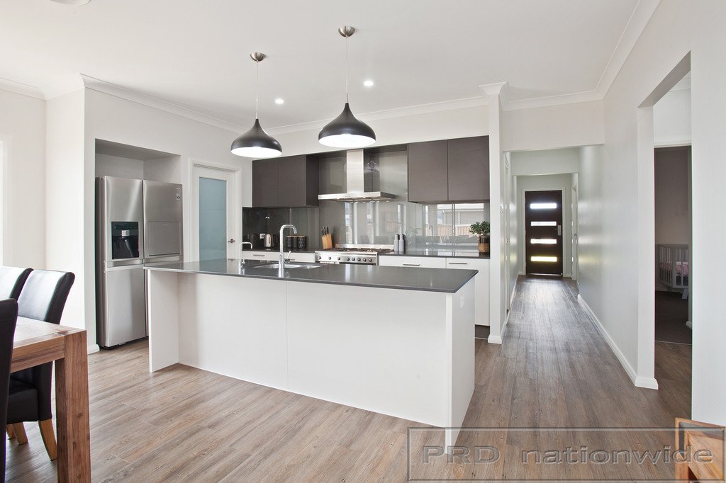 4 Damsel Street CHISHOLM 2