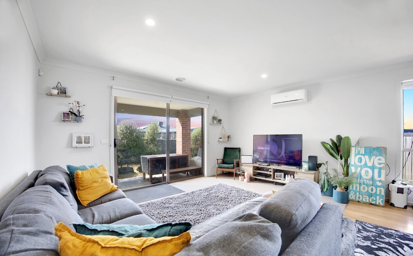 Gallery: 4 Dante Crescent