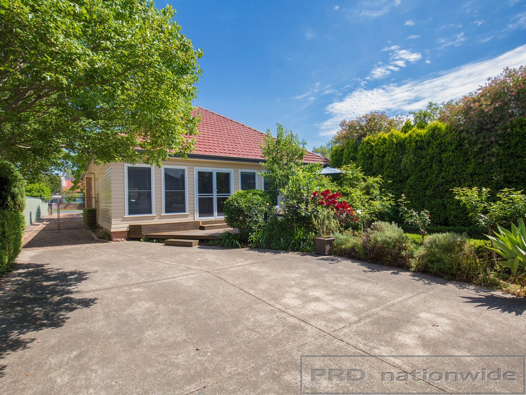 4 Davidson Street EAST MAITLAND 16