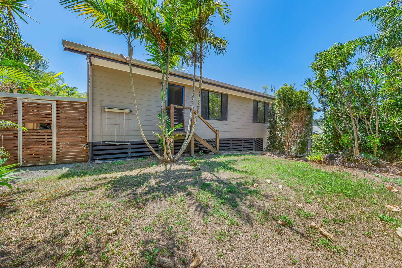 4 Daydream Court CANNONVALE 6