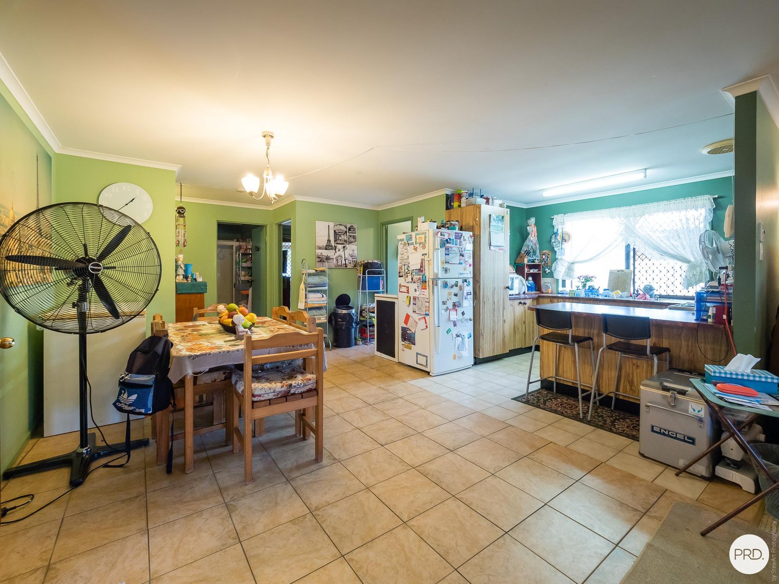 4 Debra Court URANGAN 3