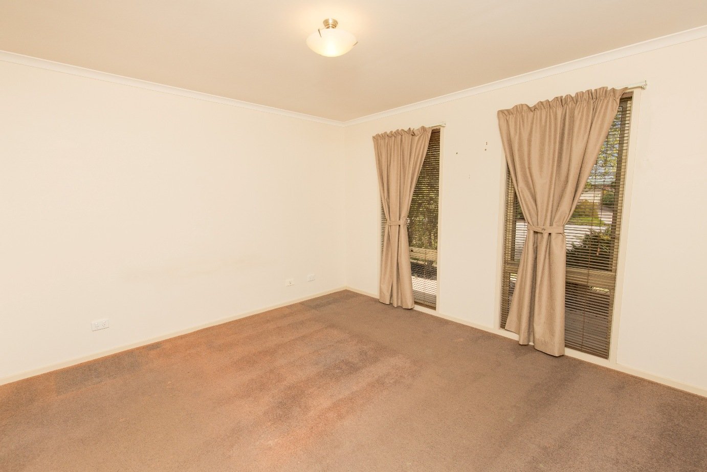4 Denbeigh Court MILDURA 9