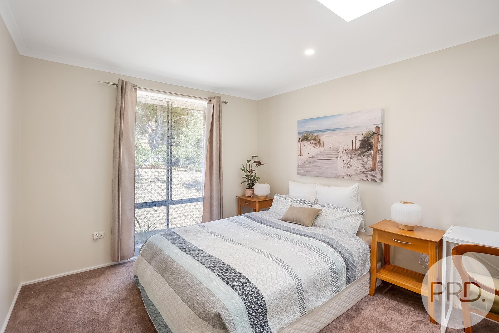 4 Dent Court WEST MOONAH 9