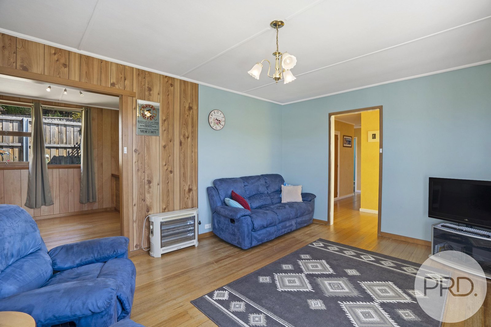 4 Derinya Street MORNINGTON 11