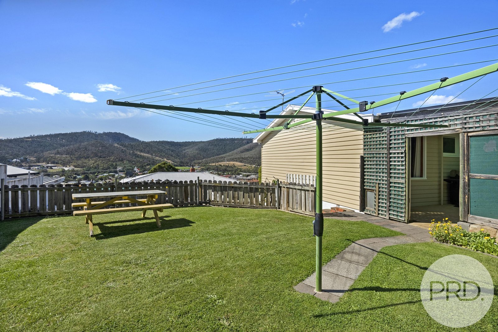 4 Derinya Street MORNINGTON 16
