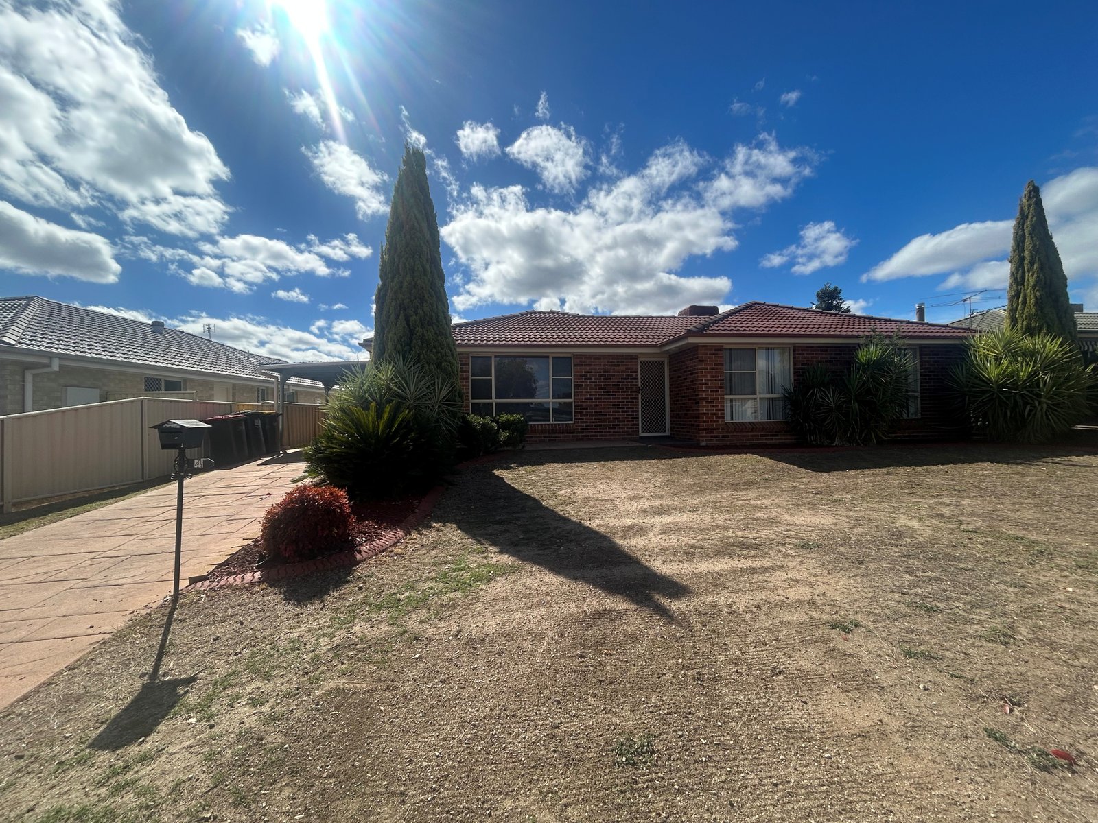 4 Dewhurst Street WEST TAMWORTH 1