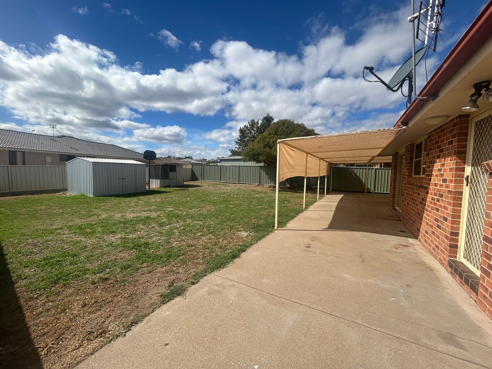 4 Dewhurst Street WEST TAMWORTH 2
