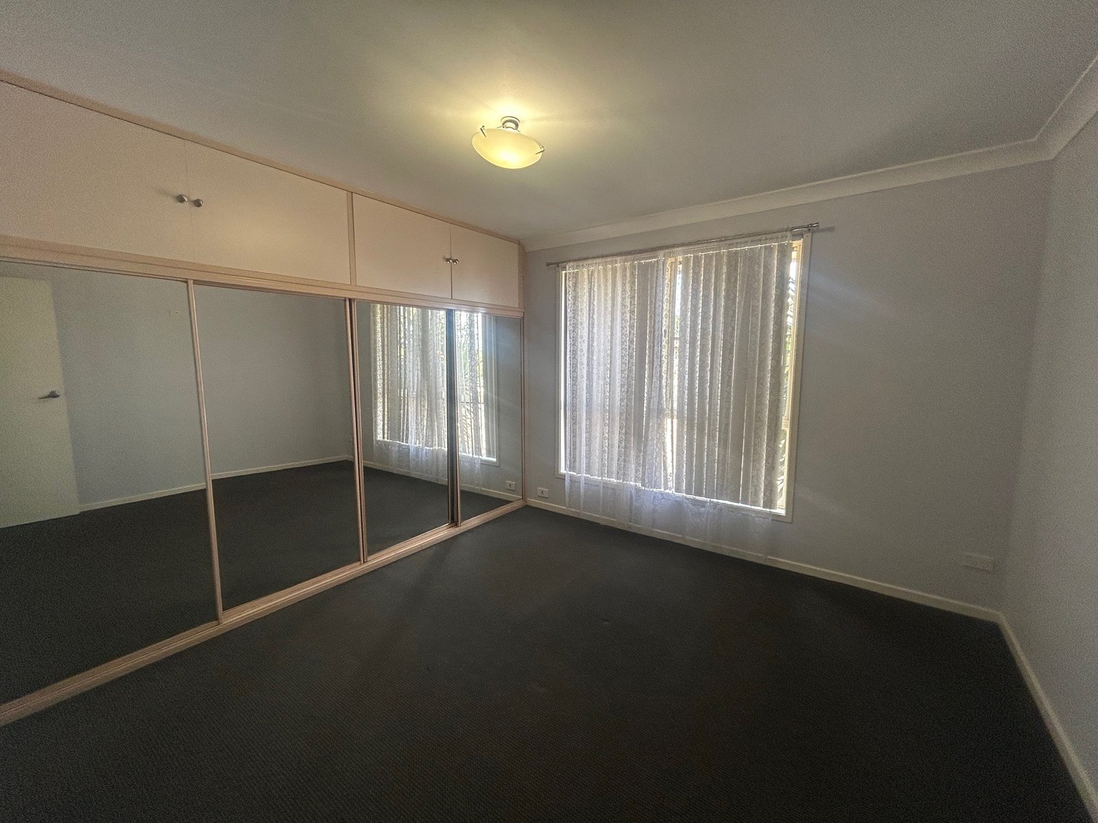 4 Dewhurst Street WEST TAMWORTH 4