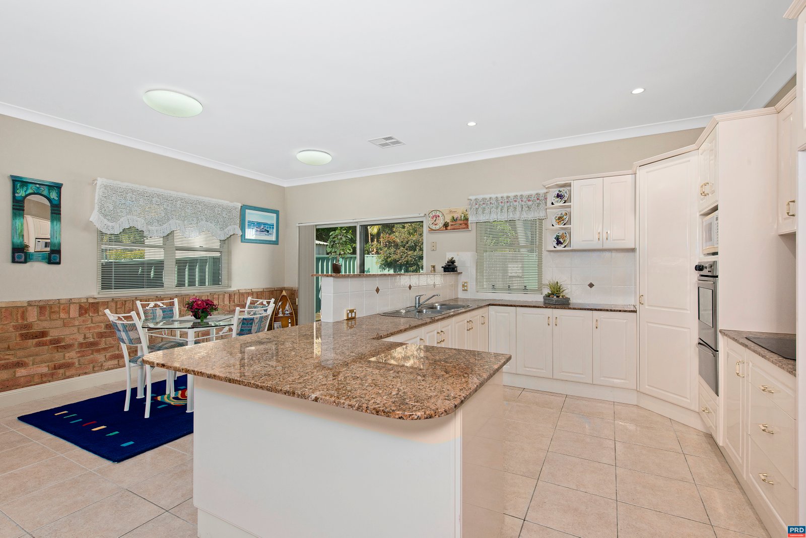 4 Diamentina Way LAKEWOOD 2