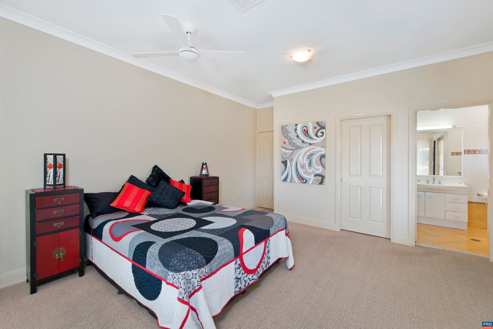 4 Diamentina Way LAKEWOOD 5