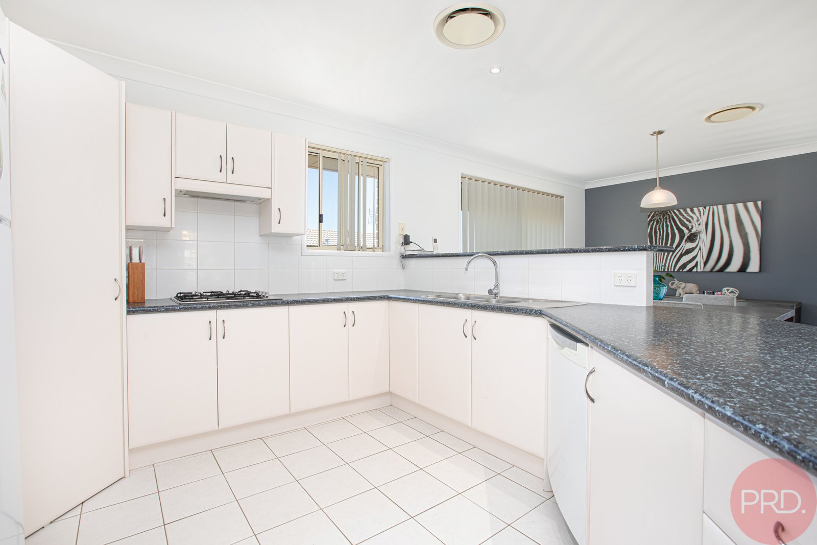 4 Dominic Cove RUTHERFORD 8