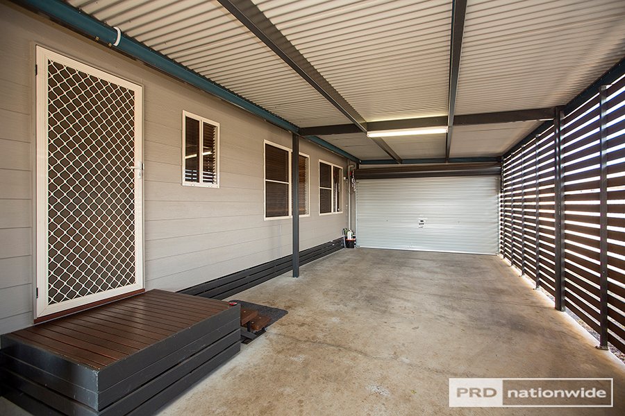 4 Drakeford Street TAMWORTH 16