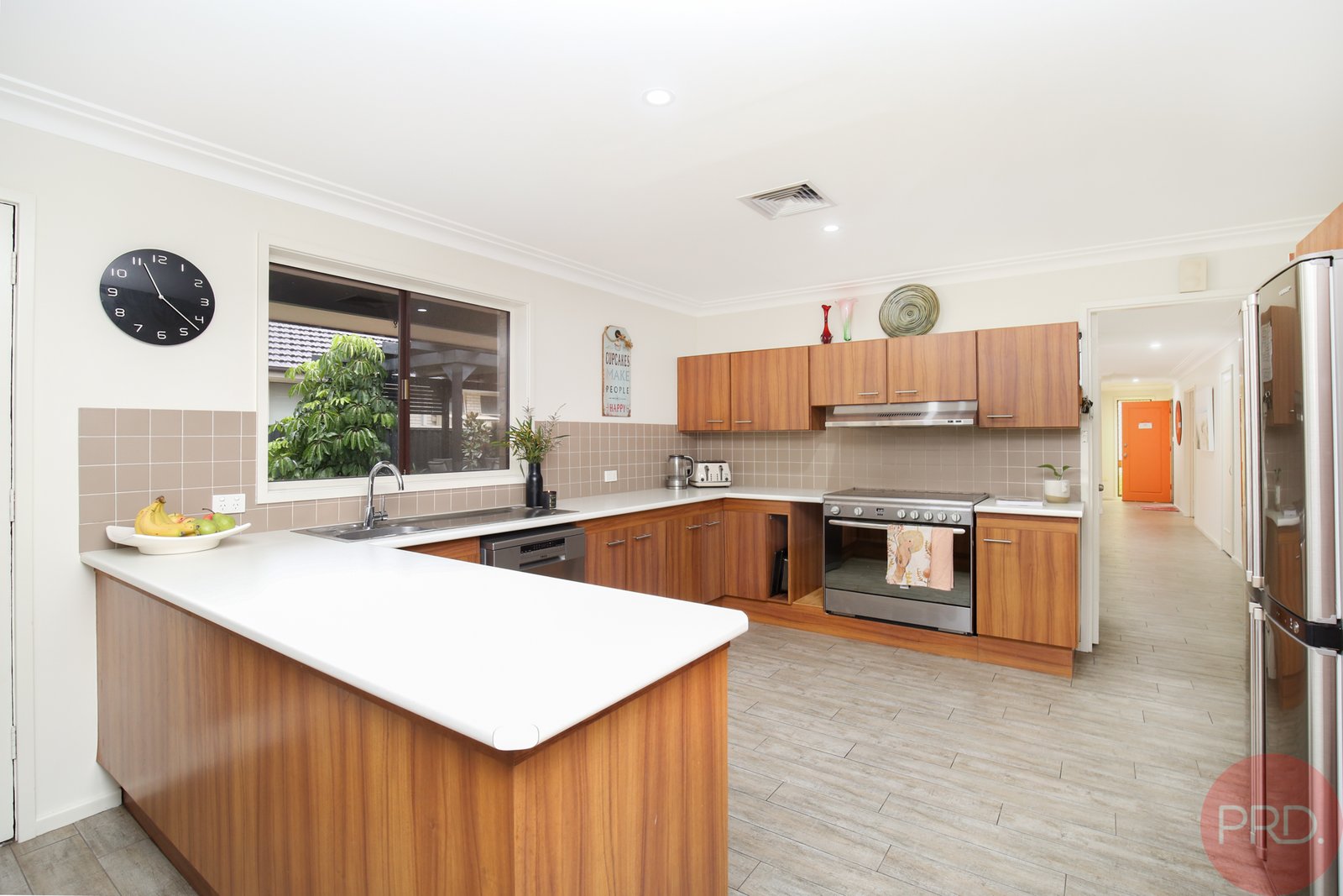 4 Dudley Close METFORD 4