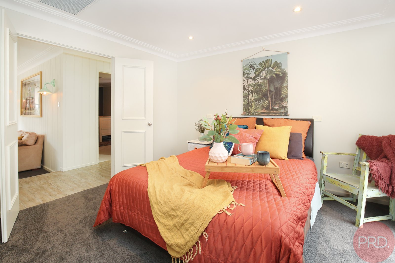 4 Dudley Close METFORD 12