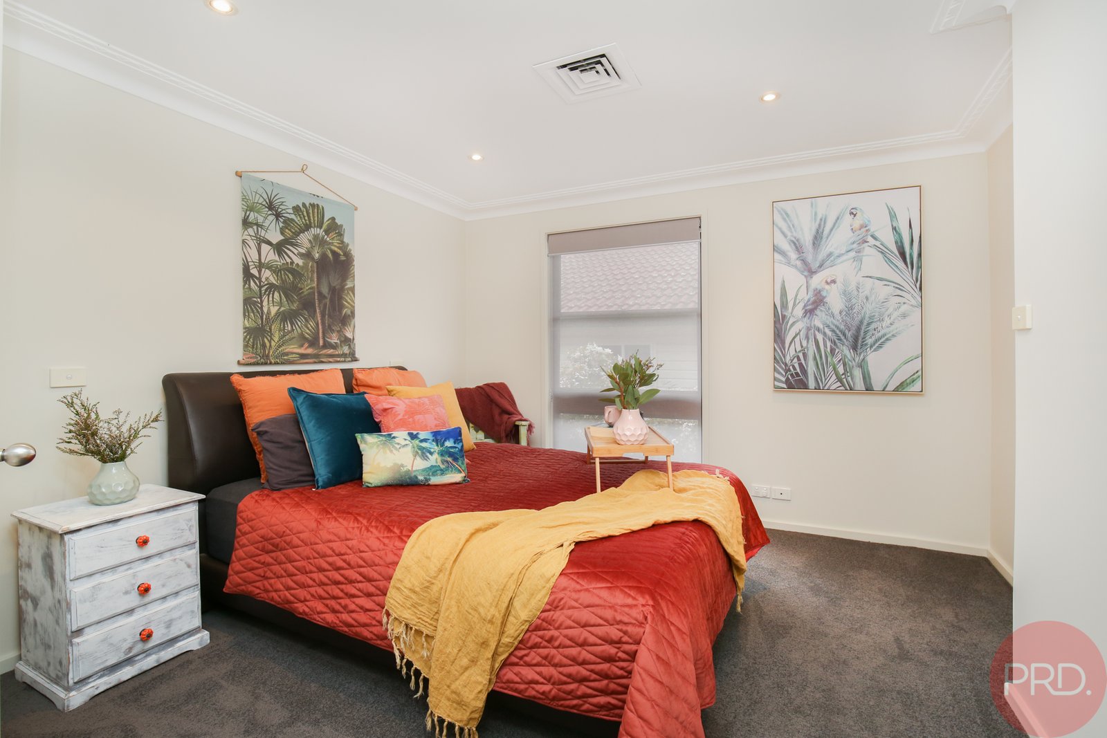 4 Dudley Close METFORD 13