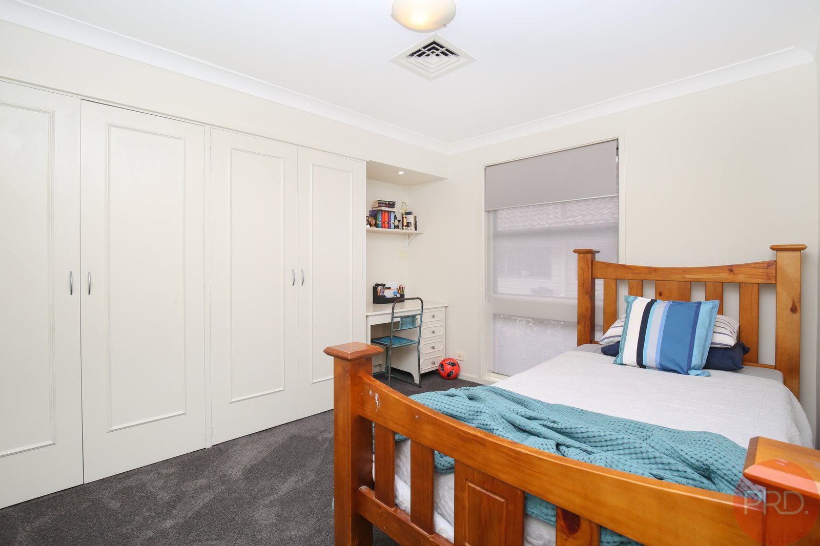 4 Dudley Close METFORD 15