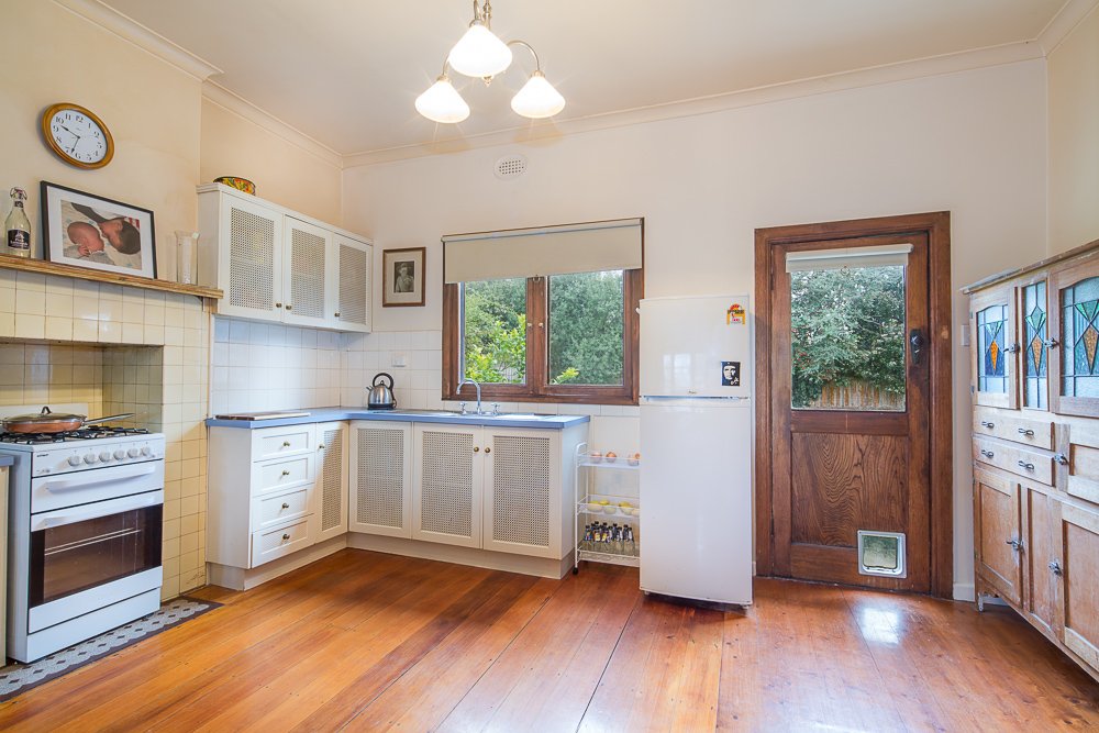 4 Duke Street NEWINGTON 2