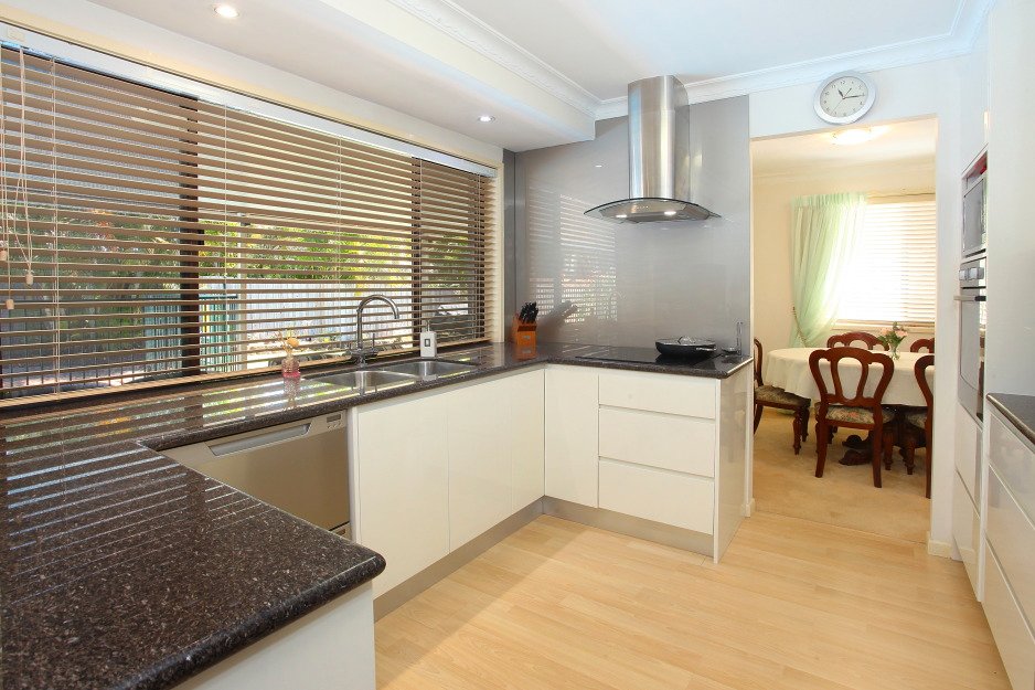 4 Eastwood Drive ROBINA 2
