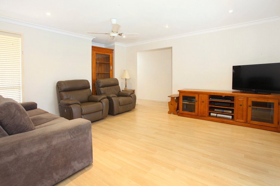 4 Eastwood Drive ROBINA 8