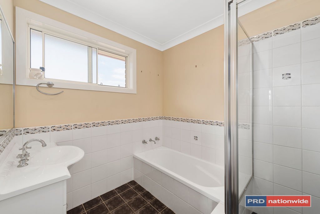 4 Eckford Close BOAMBEE EAST 13