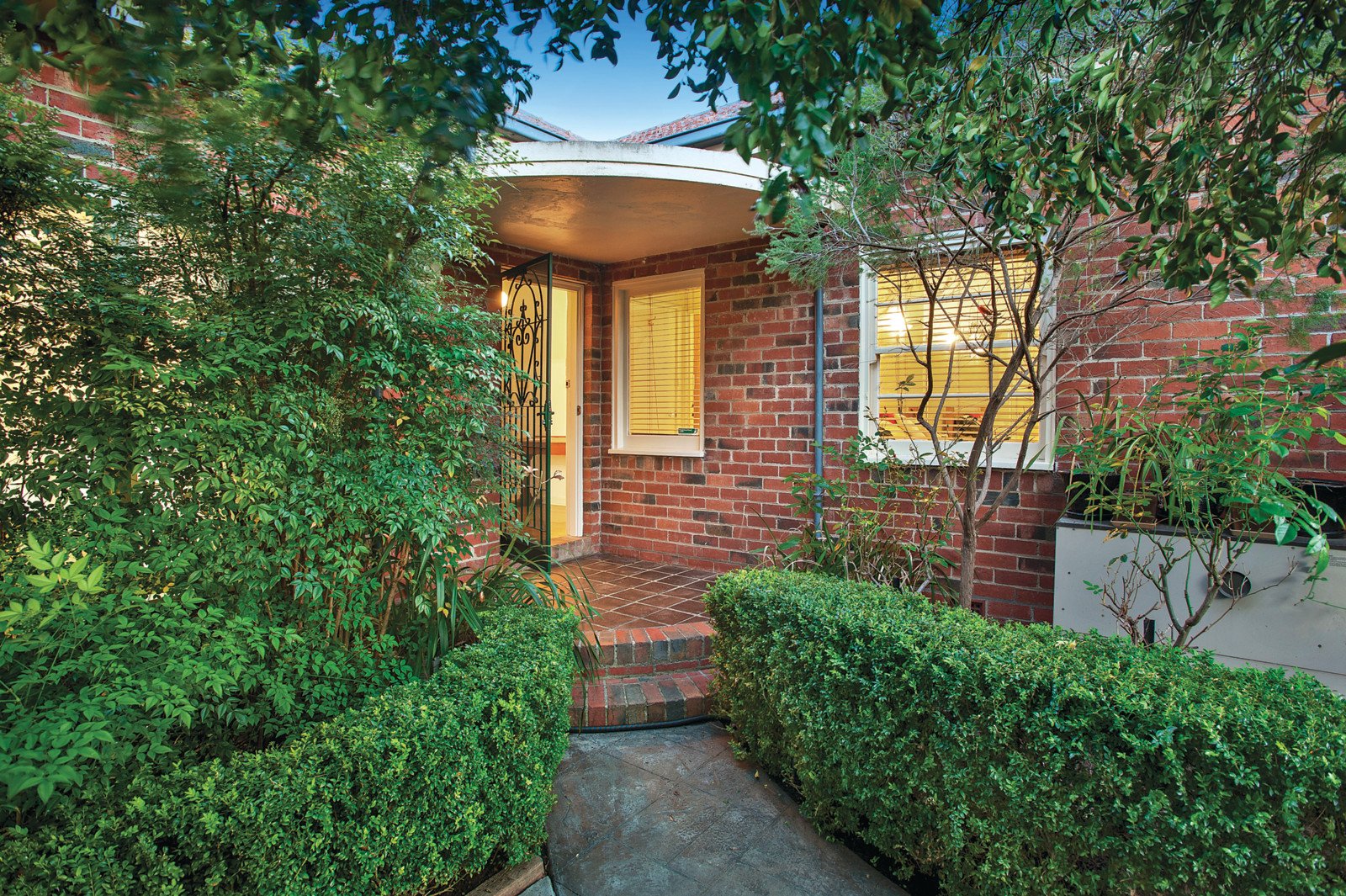 4 Eden Court, Camberwell, VIC