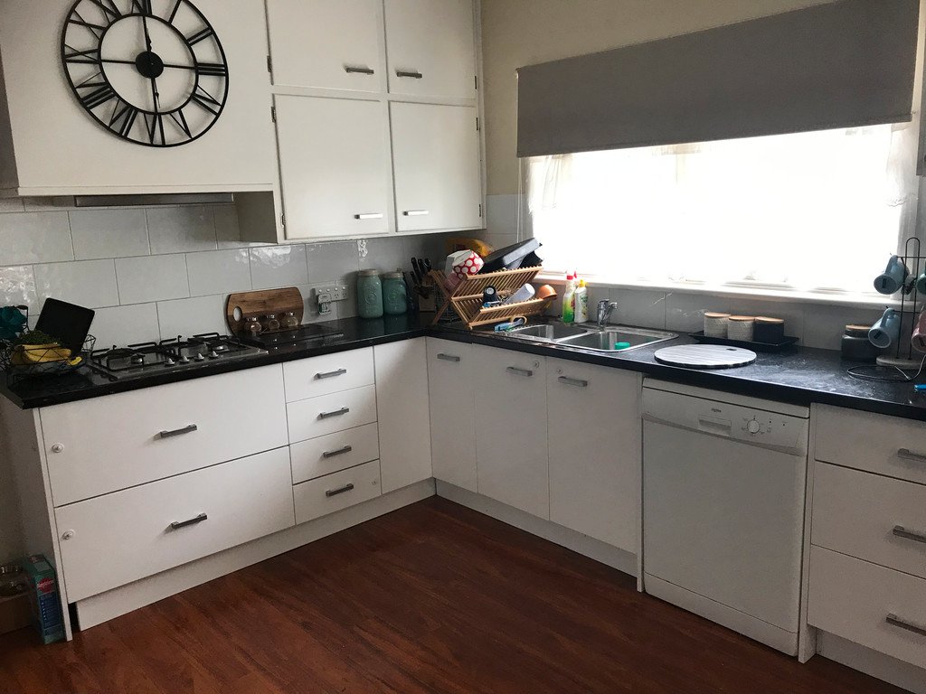 4 Edlyn Street WENDOUREE 2