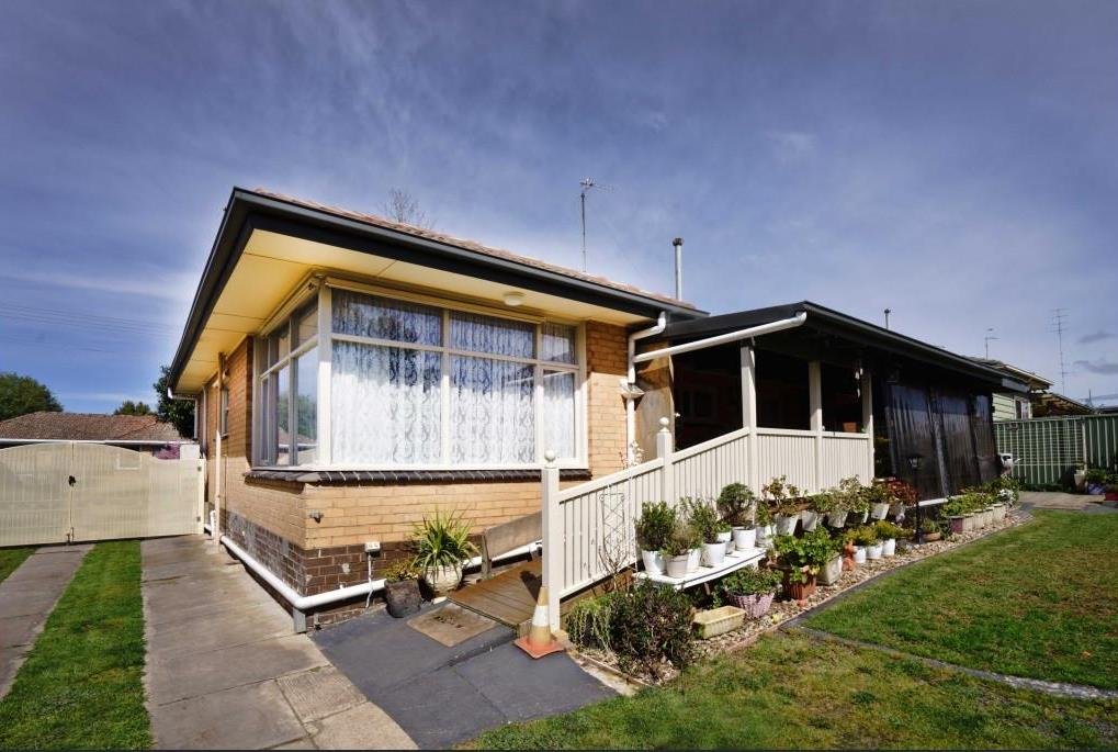 4 Edlyn Street WENDOUREE 12