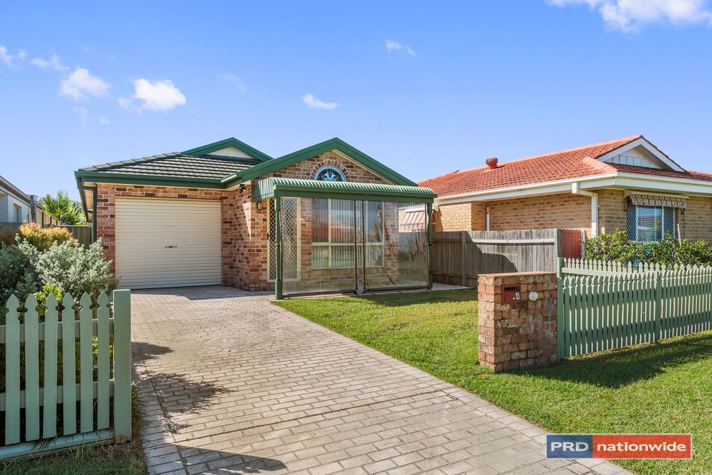 4 Eeley Close COFFS HARBOUR 1