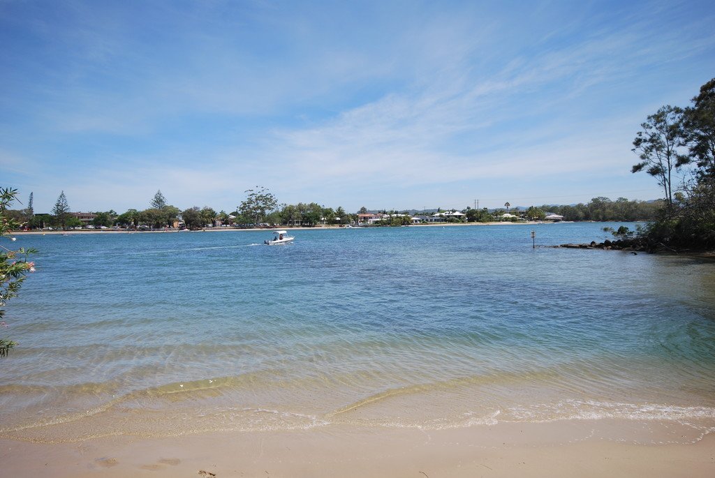 4 Elanora Drive BURLEIGH HEADS 1