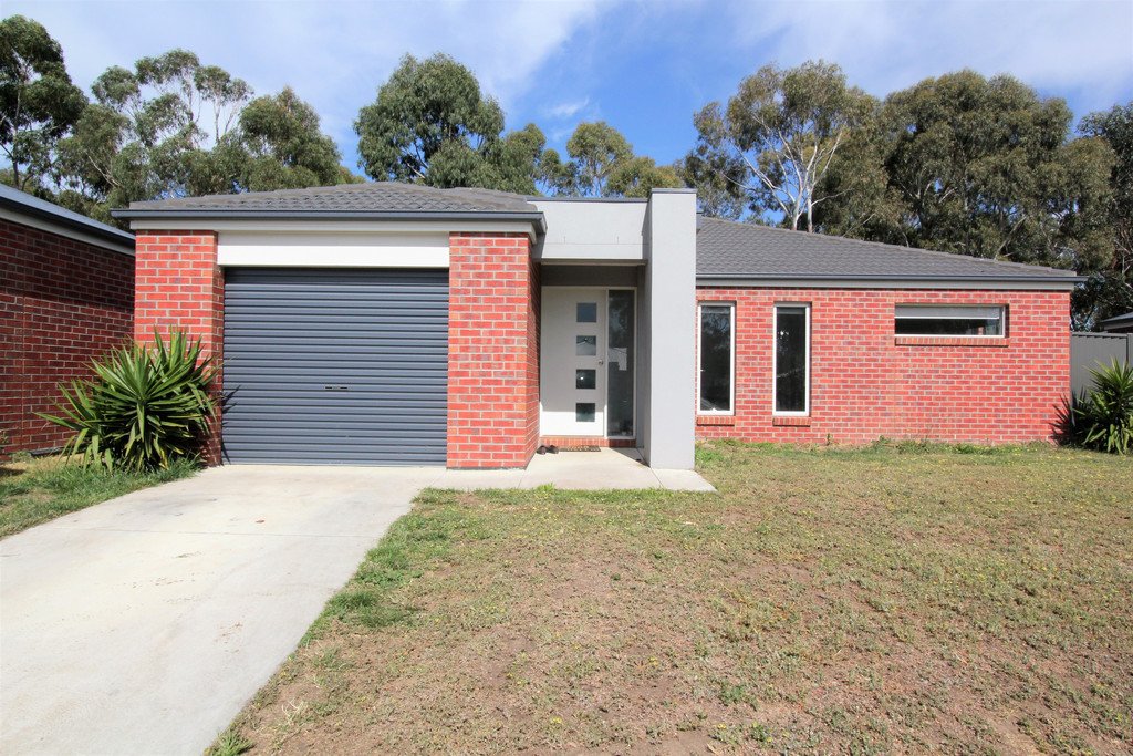 4 Eldridge Court SEBASTOPOL 2