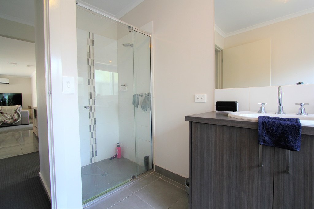 4 Eldridge Court SEBASTOPOL 9