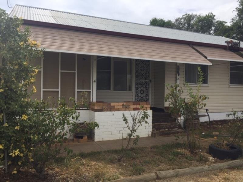 4 Electra Street TAMWORTH 1