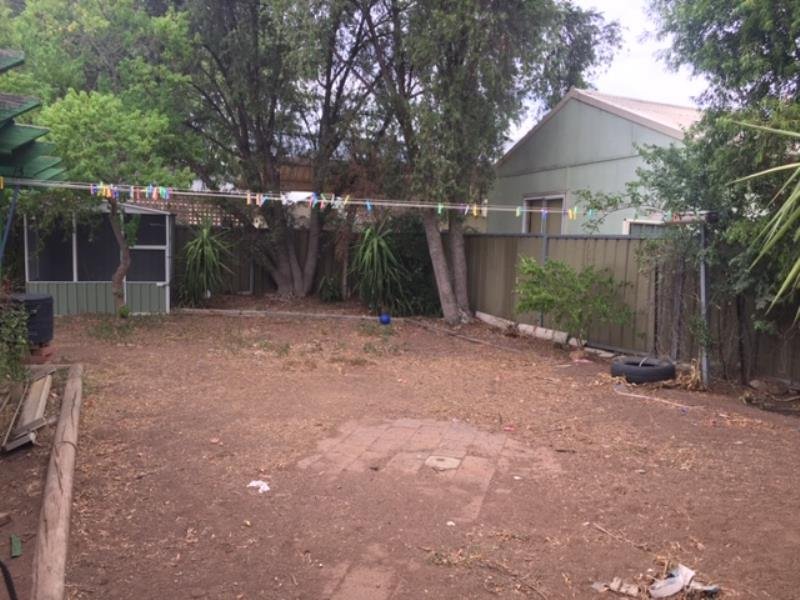 4 Electra Street TAMWORTH 3