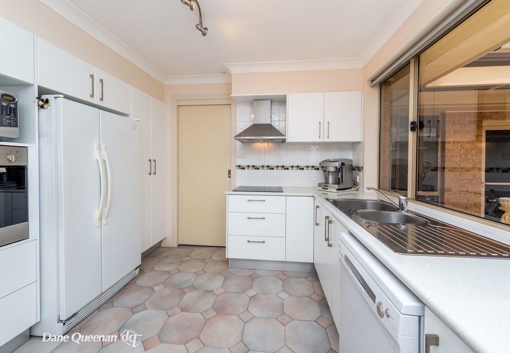 4 Ellies Place SALAMANDER BAY 7