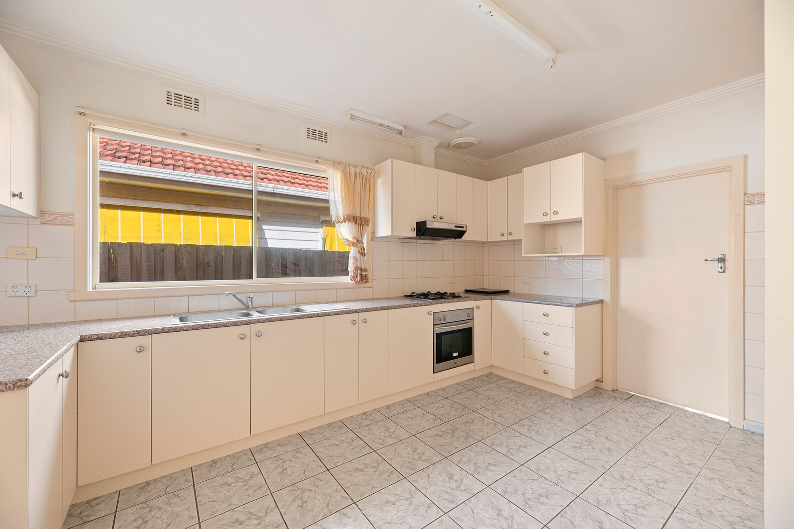 Gallery: 4 Elray Avenue