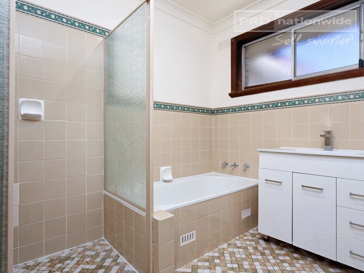 4 Endeavour Street KOORINGAL 8