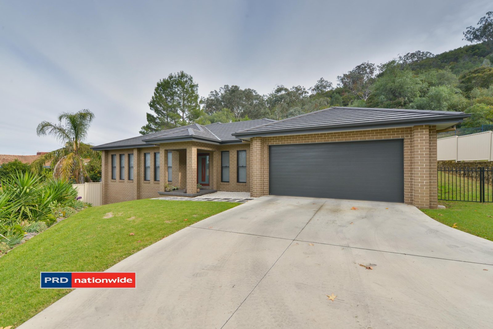 4 Errol Place TAMWORTH 1