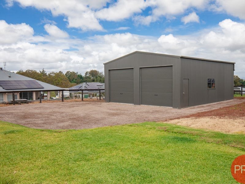 4 Esk Circuit MAITLAND VALE 23