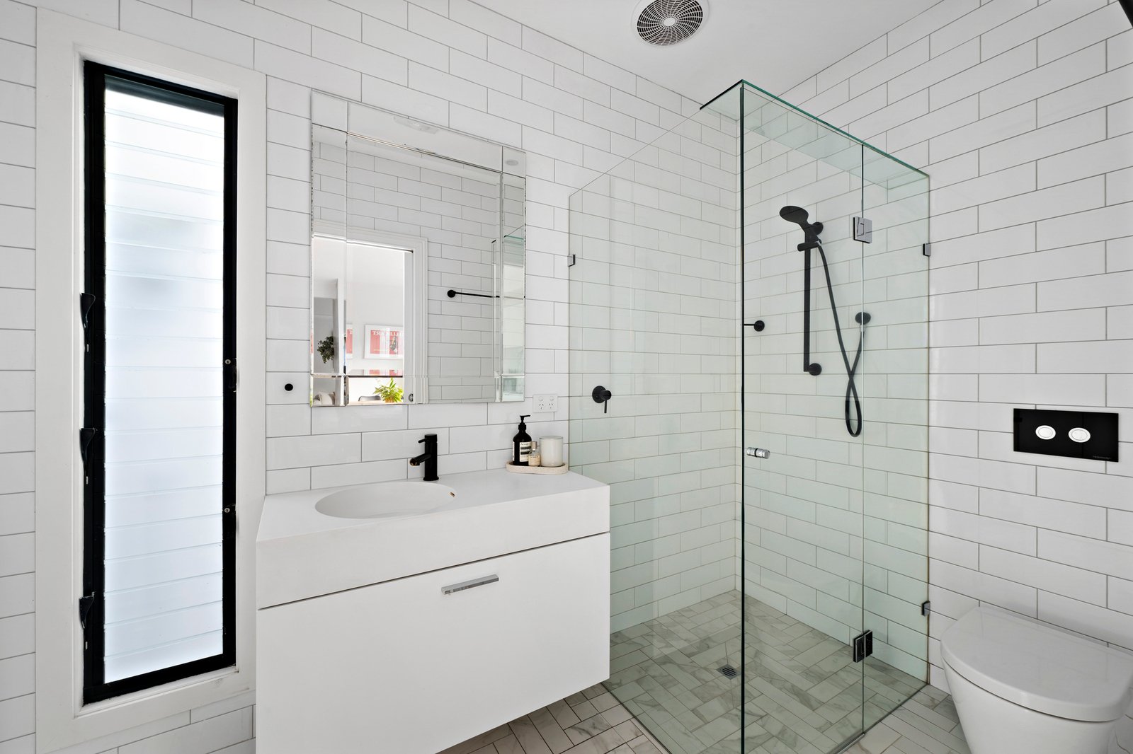 4 Esplanade Place, Port Melbourne, 3207