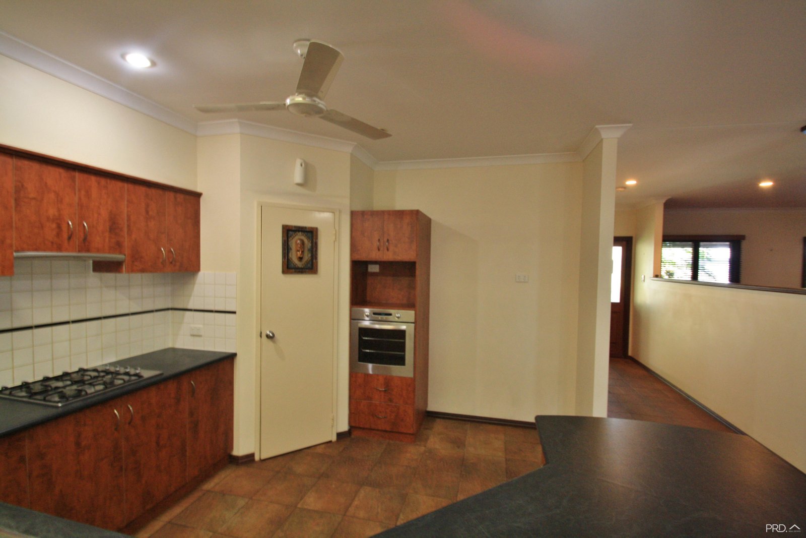 4 Euro Way DJUGUN 11